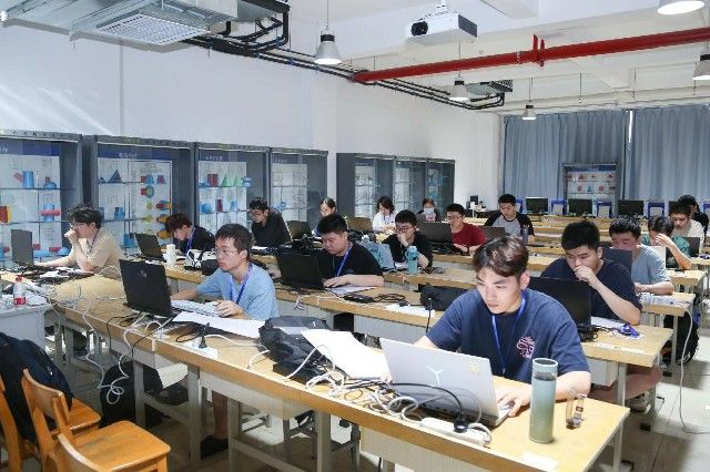 公司学子在第六届陕西省老员工工程制图与3D建模  大赛中取得佳绩